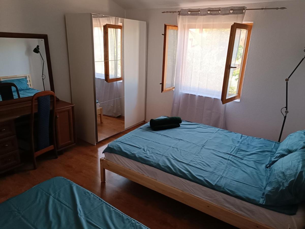 Appartement Apartman Brigita à Biograd Na Moru Extérieur photo