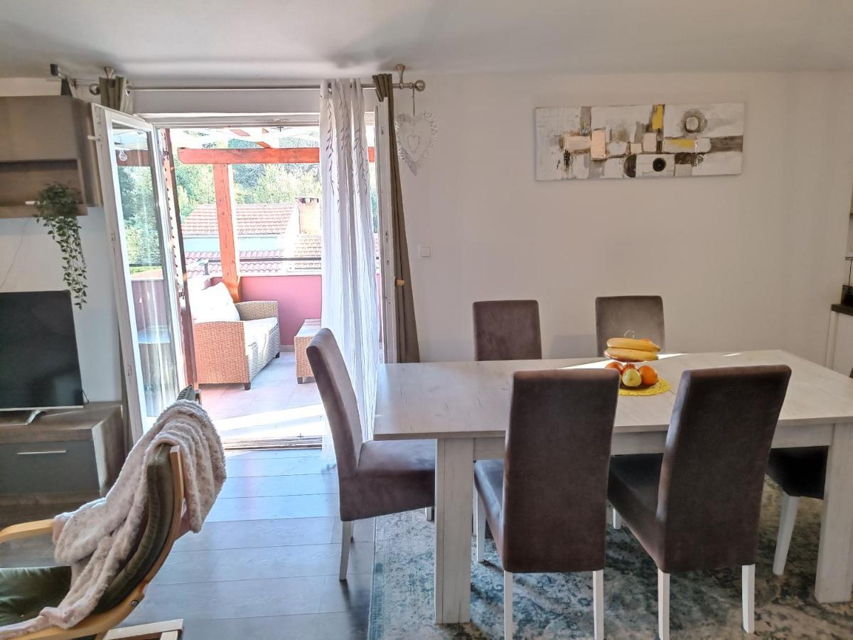 Appartement Apartman Brigita à Biograd Na Moru Extérieur photo